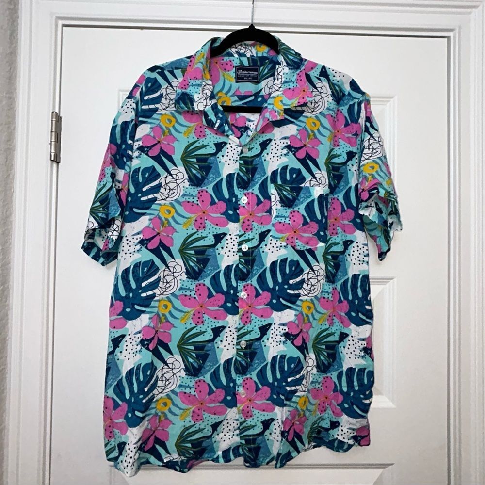 Mediterraneum Tropical Floral Print Button Front Short Sleeve Shirt